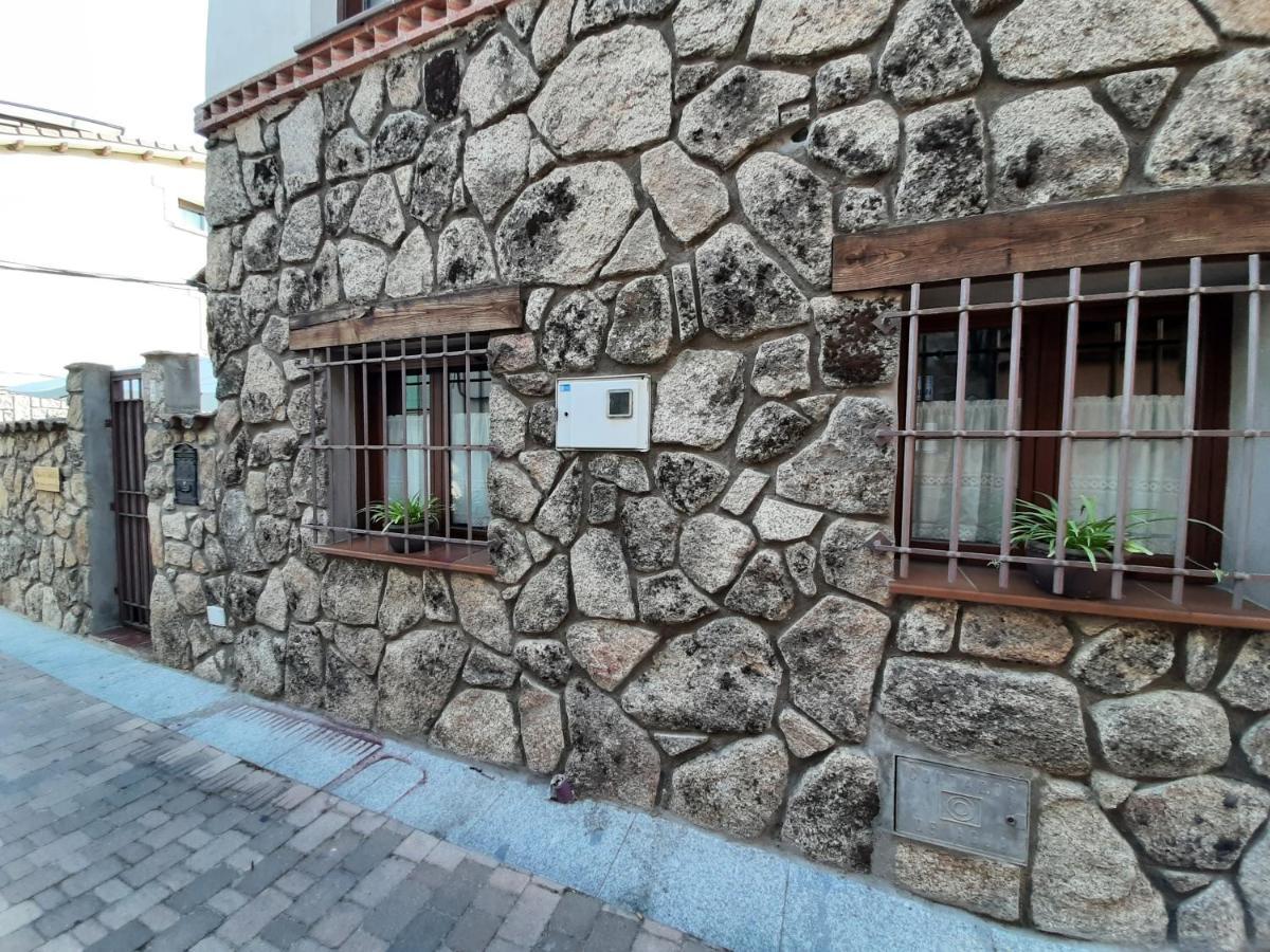 Casa Con Patio Y Chimenea En Piedralaves Villa Eksteriør bilde